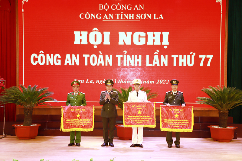 Xứng đáng là “lá chắn thép” nơi cửa ngõ Tây Bắc -0