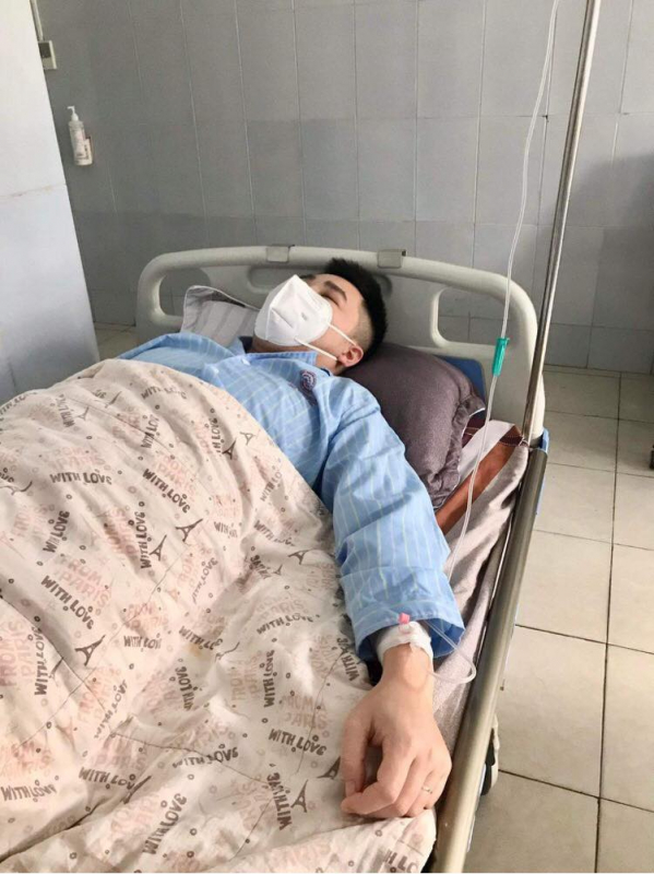 2 cán bộ, chiến sĩ hiến máu cứu người qua cơn nguy kịch -0