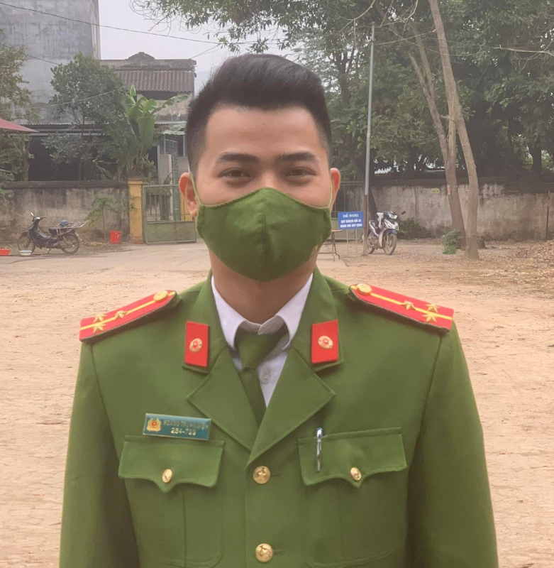 2 cán bộ, chiến sĩ hiến máu cứu người qua cơn nguy kịch -0