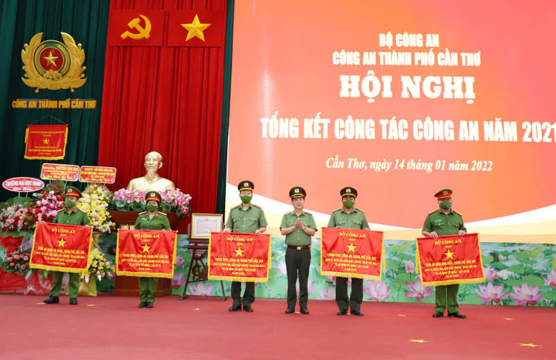 Chủ động nắm chắc tình hình, bảo vệ tuyệt đối an toàn các sự kiện của đất nước, địa phương  -0