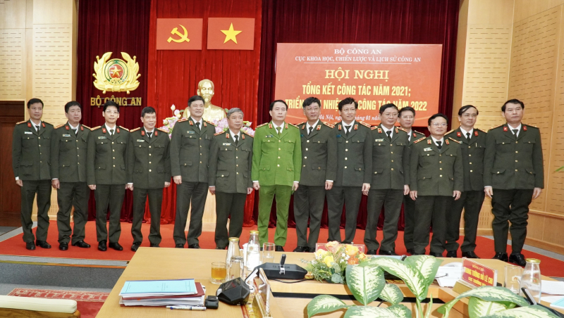 Đẩy mạnh công nghệ chuyển đổi số trong lĩnh vực công tác lý luận -0
