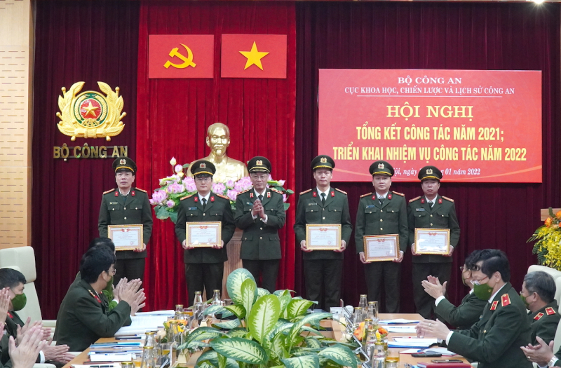 Đẩy mạnh công nghệ chuyển đổi số trong lĩnh vực công tác lý luận -0