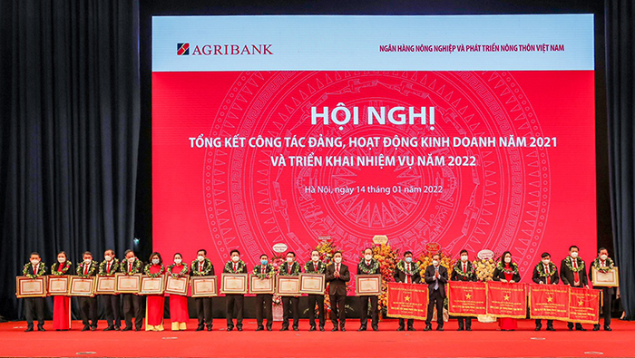 Agribank tổng kết công tác Đảng, hoạt động kinh doanh năm 2021 và triển khai nhiệm vụ năm 2022 -0
