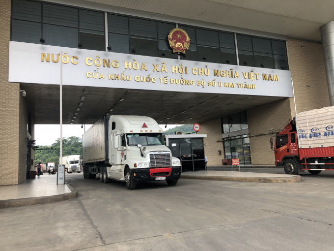 Lào Cai tạm dừng tiếp nhận phương tiện chở hàng hoá trái cây tươi lên cửa khẩu từ 18/1 -0