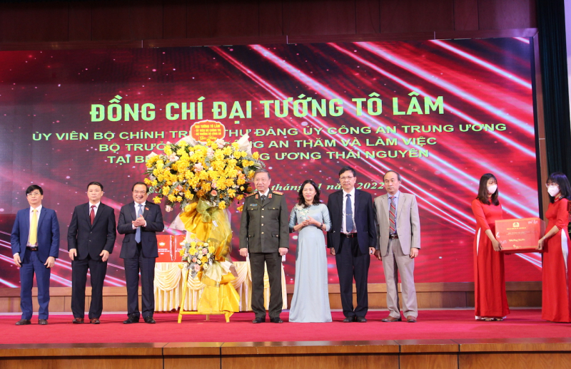 Xây dựng Thái Nguyên thành trung tâm kinh tế công nghiệp hiện đại khu vực trung du phía Bắc -0