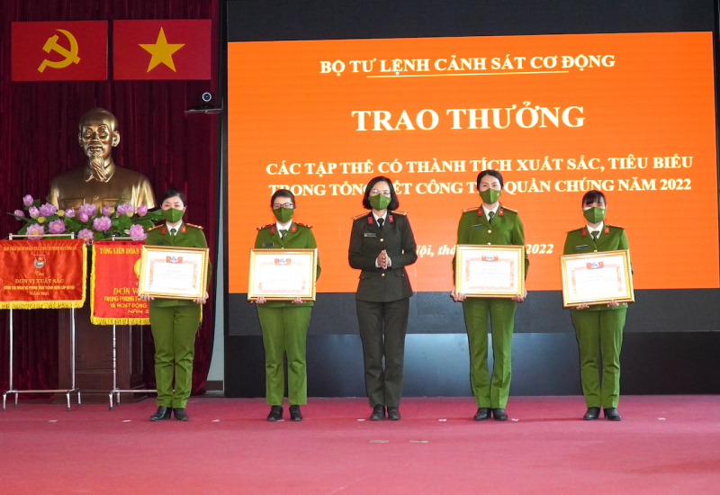 Công tác quần chúng góp phần thực hiện thắng lợi nhiệm vụ của đơn vị -0