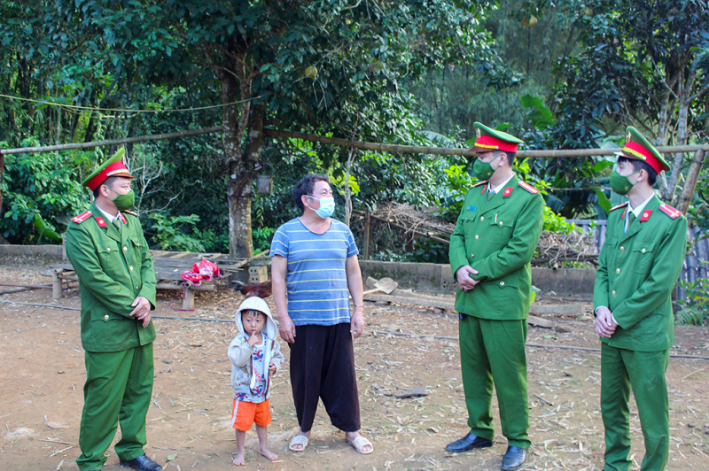 DBCAND15-Tình yêu làm đất lạ hóa quê hương “heo hút cồn mây”… -0