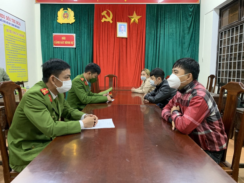 Hack Viber, rồi giả danh đại lý vé máy bay để lừa đảo -0