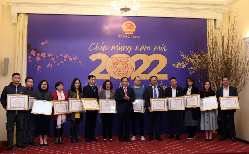 Bộ Ngoại giao gặp mặt các cơ quan báo chí nhân dịp Năm mới 2022 -0