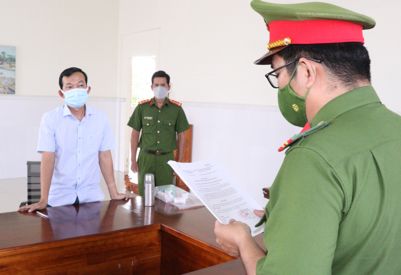 Bắt tổng giám đốc Công ty Trường Huy Vĩnh Long -0