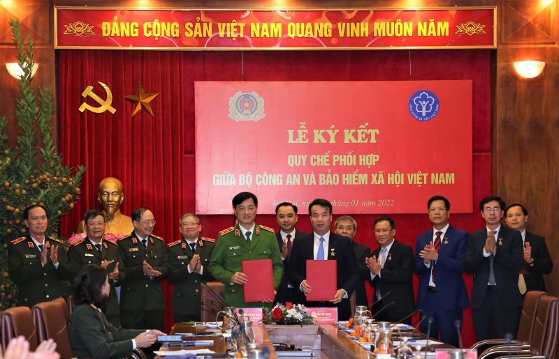 Bộ Công an và Bảo hiểm xã hội ký quy chế phối hợp -0