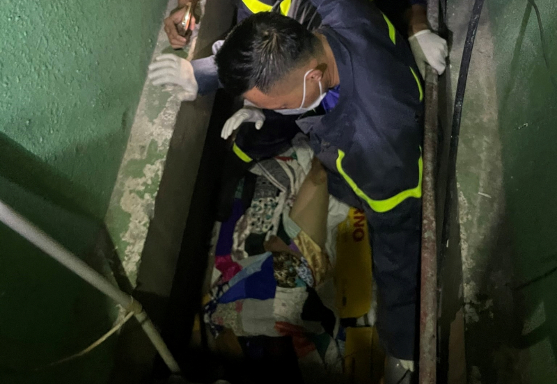 Rơi thang máy trong khách sạn từ tầng 4, người phụ nữ bị thương nặng -0