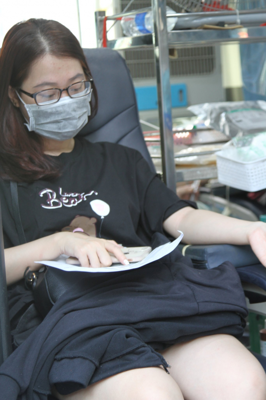 Gần Tết, giáo dân và lương dân rủ nhau hiến máu tình nguyện -1