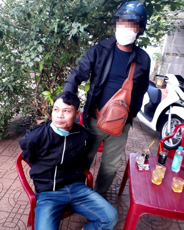 Bắt nghi can vụ án giết người, cướp tài sản tại Cà Mau trốn đến Bình Phước -0