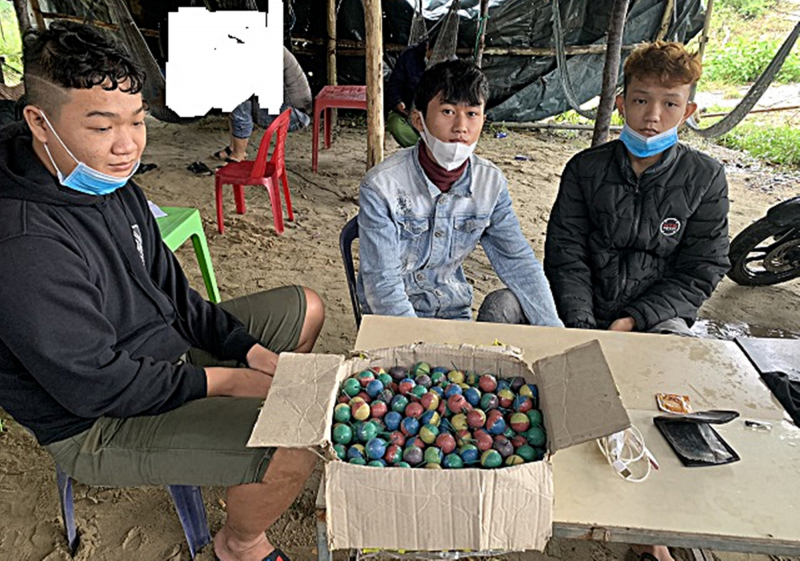 Ngăn chặn hành vi mua bán, vận chuyển, tàng trữ pháo trái phép -0