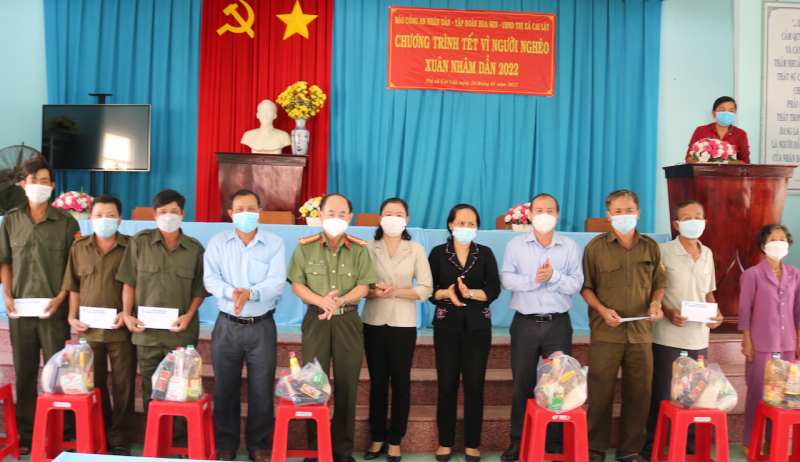 Góp chút tình Xuân gửi đến người dân Tiền Giang -0