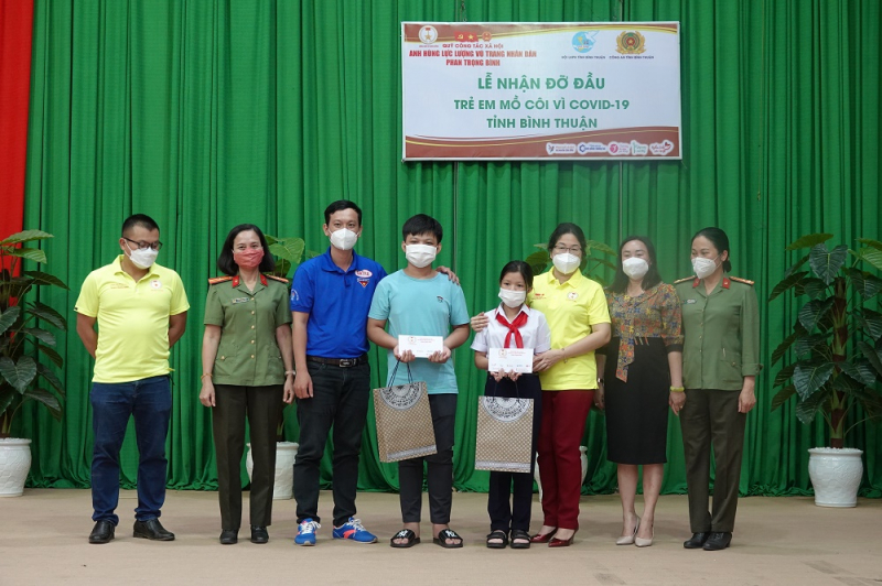 Chương trình “Mẹ đỡ đầu” – điểm tựa cho những cho trẻ em mồ côi do dịch COVID -19 -0