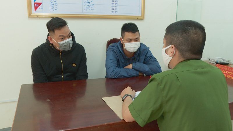 Rủ nhau tổ chức mở đường dây cá độ bóng đá -0