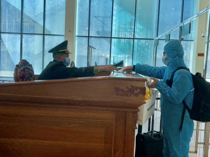 Đề nghị tạo điều kiện cho người nhập cảnh vào Việt Nam dịp Tết -0