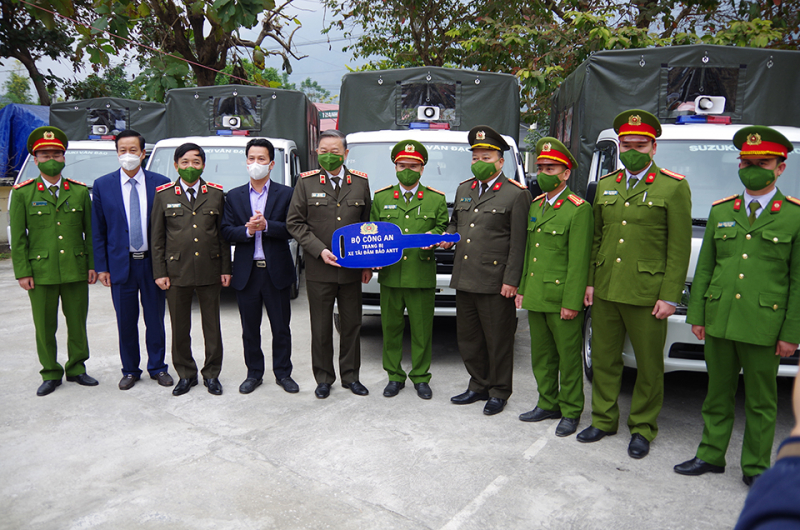 trao xe ha giang.jpg -0