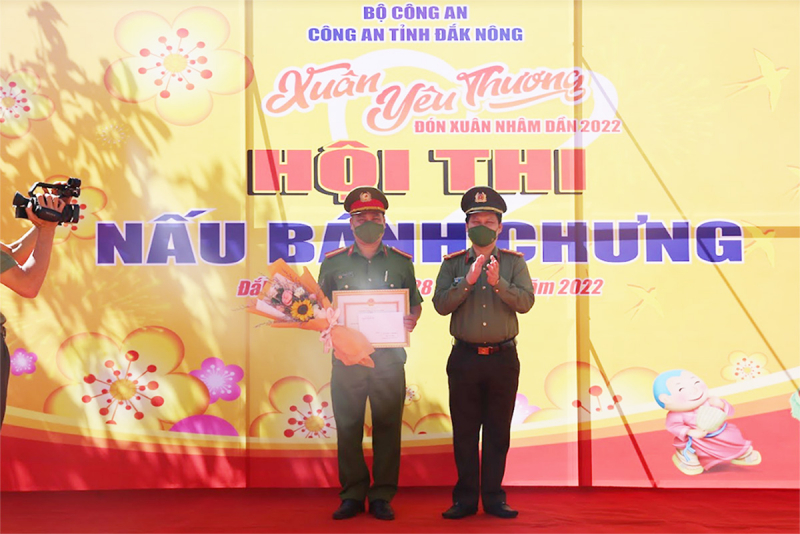 Sôi nổi Hội thi nấu bánh chưng, Xuân yêu thương- Xuân Nhâm Dần 2022 của Công an Đắk Nông -0