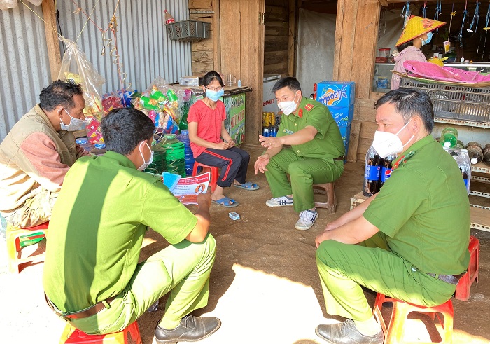 Bám sát cơ sở, chống pháo nổ trên vùng đất Nam Tây Nguyên -0