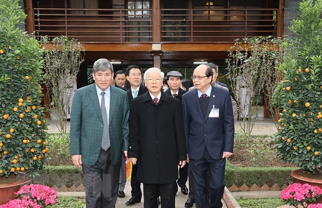 Tổng Bí thư dâng hương tưởng niệm Chủ tịch Hồ Chí Minh tại Nhà 67 -0