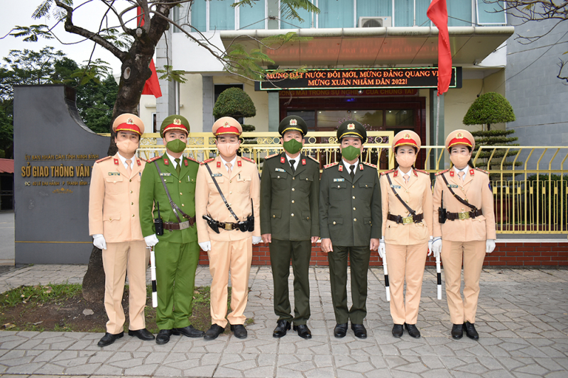 Thứ trưởng Trần Quốc Tỏ chúc Tết tại Ninh Bình -1