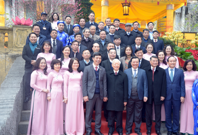 Tổng Bí thư Nguyễn Phú Trọng dâng hương tại Hoàng Thành Thăng Long -0