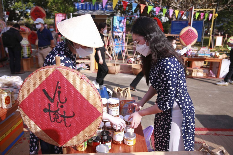 Đà Nẵng: Đón hơn 35.000 lượt khách tham quan dịp Tết Nguyên đán -1