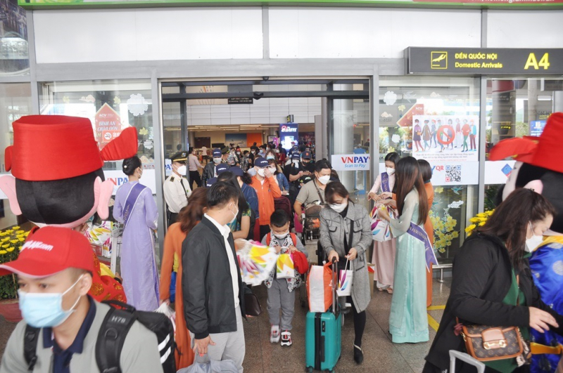 Đà Nẵng: Đón hơn 35.000 lượt khách tham quan dịp Tết Nguyên đán -4