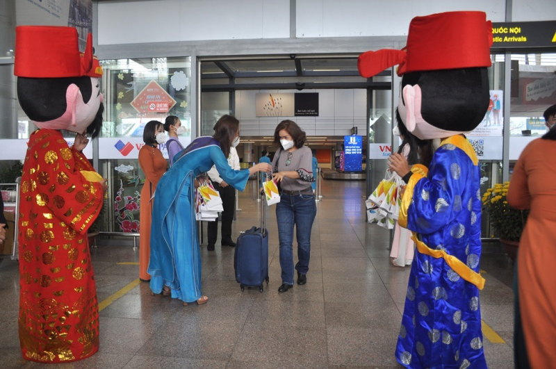 Đà Nẵng: Đón hơn 35.000 lượt khách tham quan dịp Tết Nguyên đán -3