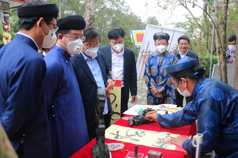 Thừa Thiên-Huế khai hội đền Huyền Trân Xuân Nhâm Dần -0