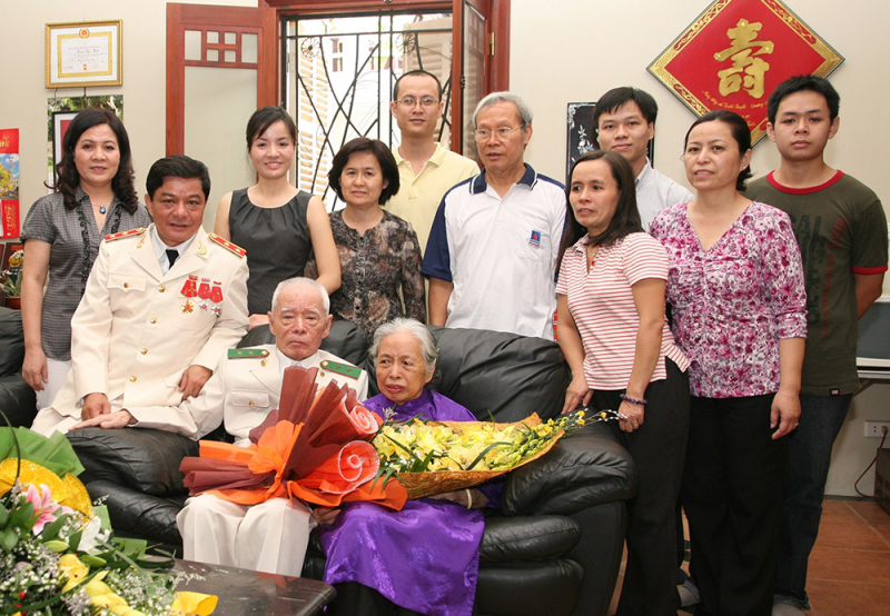 Những kỷ niệm xúc động về đồng chí Trần Quyết qua hồi ức của con trai -0