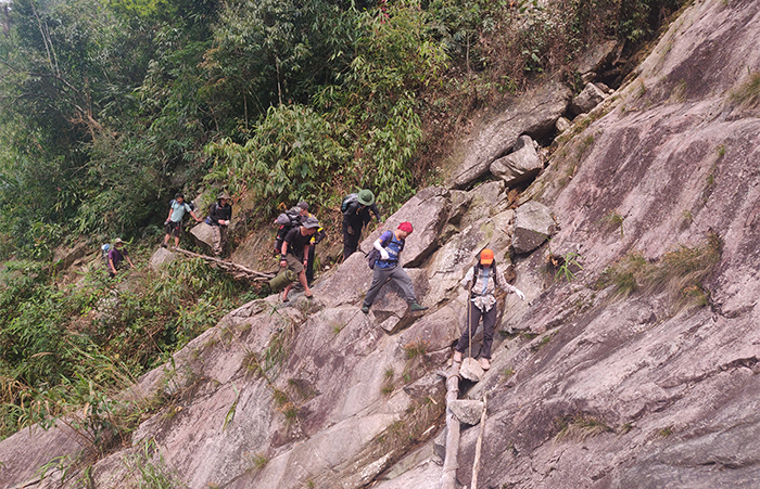 Ba ngày khám phá“hiểm địa” Tây Bắc -0