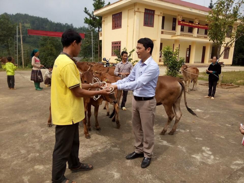 Nắng ấm bản sương giăng -0