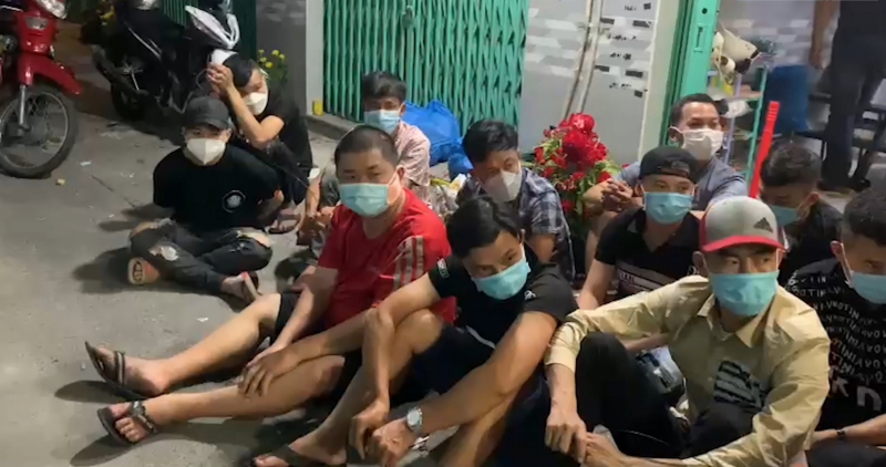 một sới bạc bị công an bắt quả tang sát phạt nhau vào ngày mồng 4 tết.jpg -1