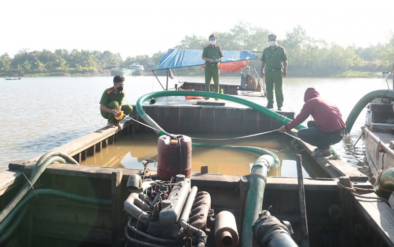 Đấu tranh, xử lý nghiêm hoạt động khai thác khoáng sản trái phép trên sông Hậu và sông Cổ Chiên -0
