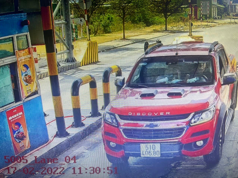 Bắt giữ 4 đối tượng giết người tại quán karaoke trên đường chạy trốn -0