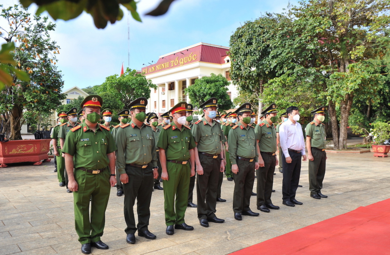 Thứ trưởng Lê Văn Tuyến thăm, làm việc tại Công an Đắk Nông -0