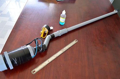 Bé trai 4 tuổi bị đạn bi găm vào ngực trái -0