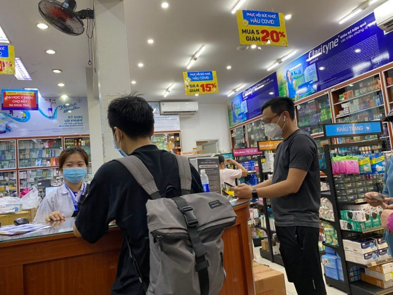 Sở Y tế TP Hồ Chí Minh sẽ kiểm tra những điểm đã bán thuốc điều trị kháng virus Molnupiravir cho người dân -0