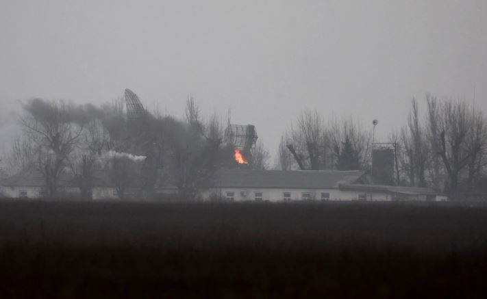 Nga: Lính Ukraine ồ ạt buông súng, rút khỏi các cứ điểm -0