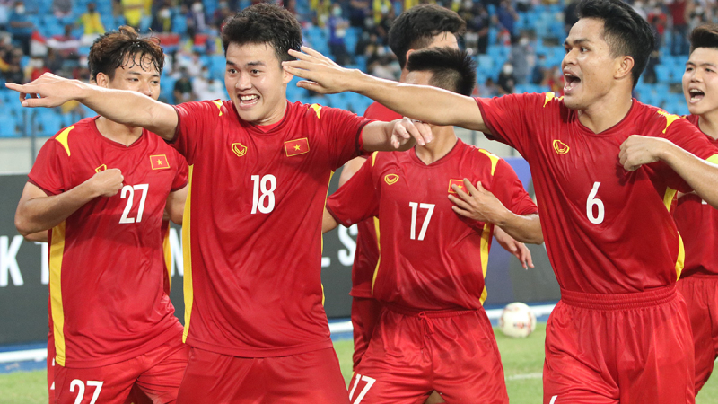 Đây là thành công lớn nhất của bóng đá Việt Nam trong lịch sử và chúng ta cùng nhau cảm nhận niềm vui và hạnh phúc của các cầu thủ.
