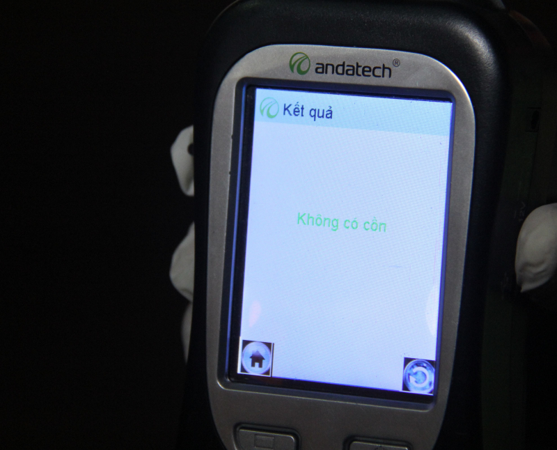 Trắng đêm theo chân CSGT xử lý vi phạm nồng độ cồn, ma tuý -0