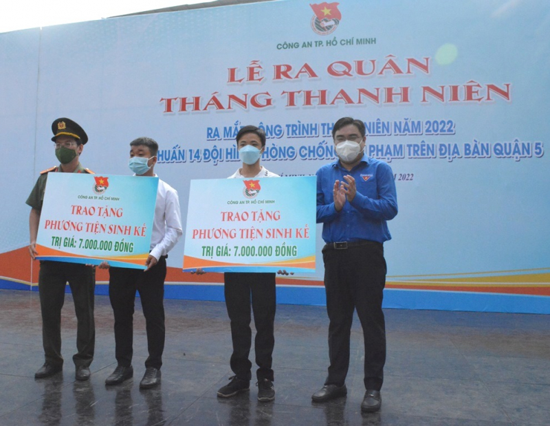 Tuổi trẻ Công an TP Hồ Chí Minh xung kích tuyên truyền kéo giảm tội phạm -1