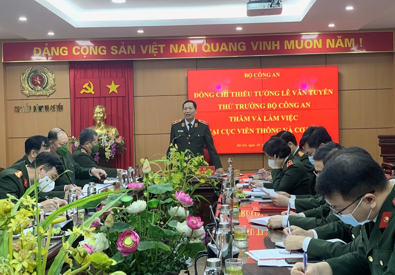 Thứ trưởng Lê Văn Tuyến làm việc, kiểm tra công tác Cục Viễn thông cơ yếu -0
