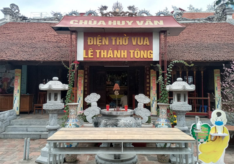 Bời bời nắng gió ngõ Văn -0