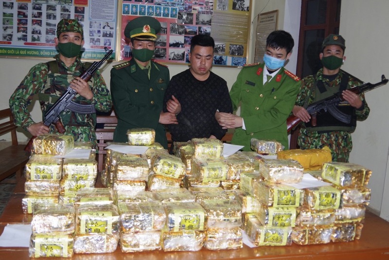 Nghe An border guards crack down on drug rings -0