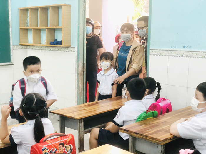 Học sinh F0 gia tăng: Nhà trường và phụ huynh đều phải “gồng mình” -0